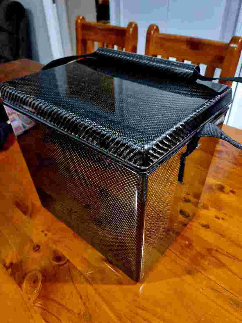 13L Black Ice Statement Esky